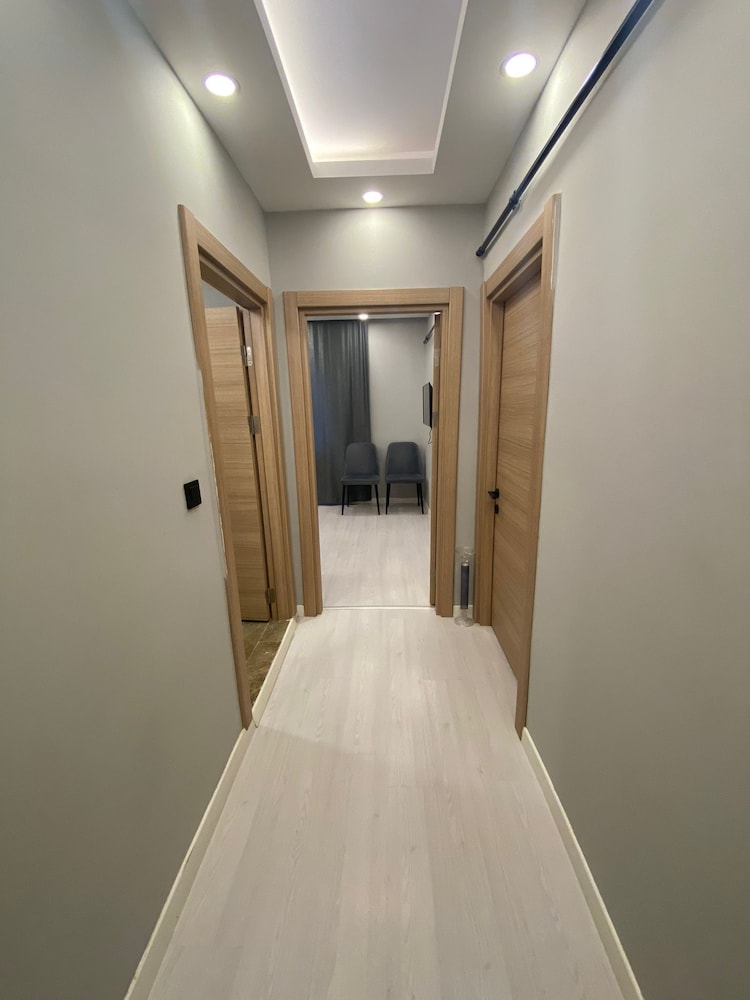Family Apartment photo 2