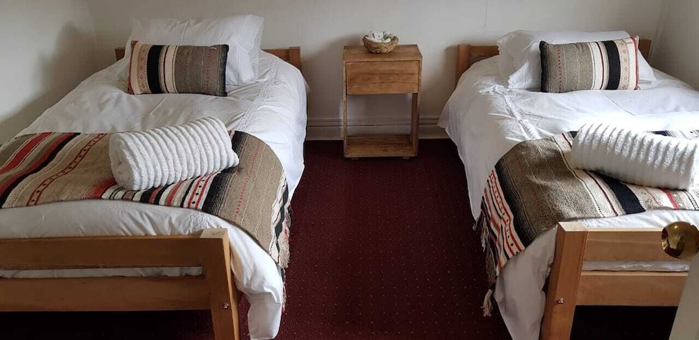 Comfort Suite, 1 Queen Bed, Private Bathroom photo 3