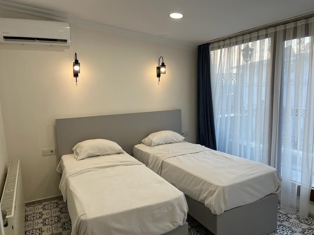 Superior Room, 2 Bedrooms, Balcony, City View photo 1