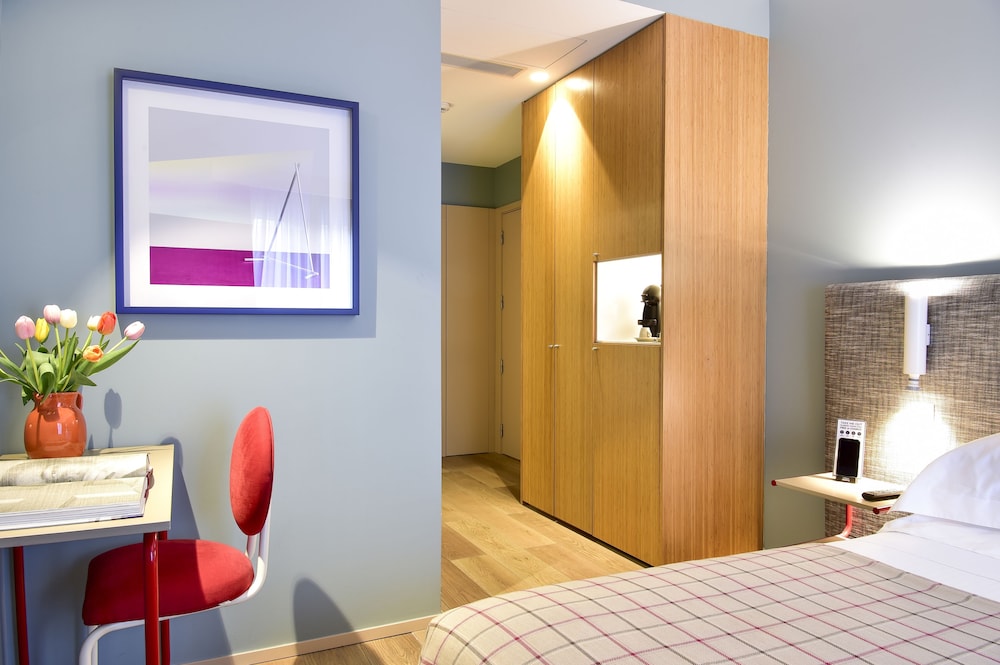 Penthouse, City View thumbnail 5