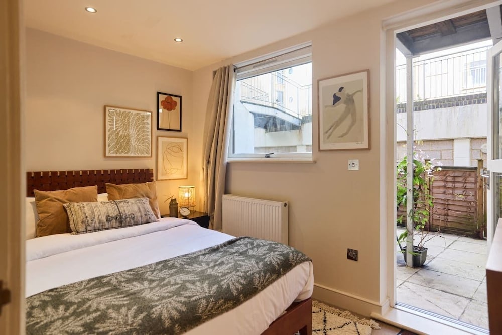 Apartment (2 Bedrooms)