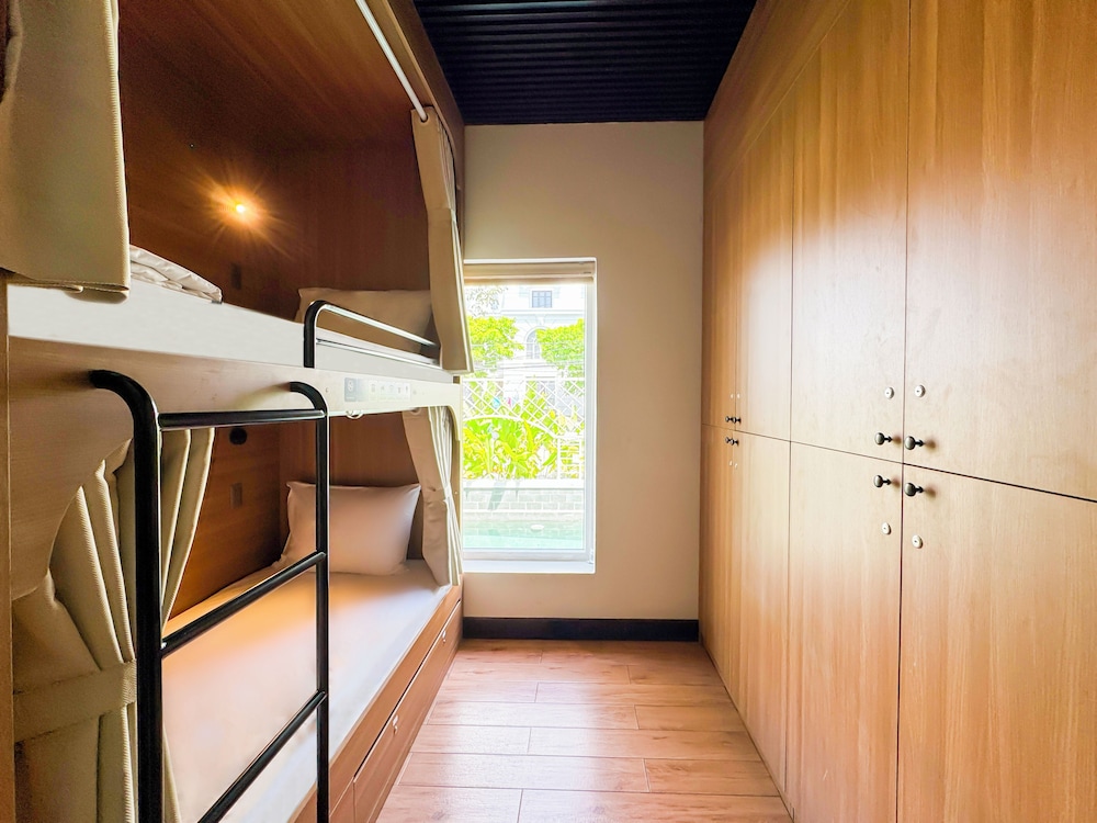 Deluxe Shared Dormitory, Mixed Dorm