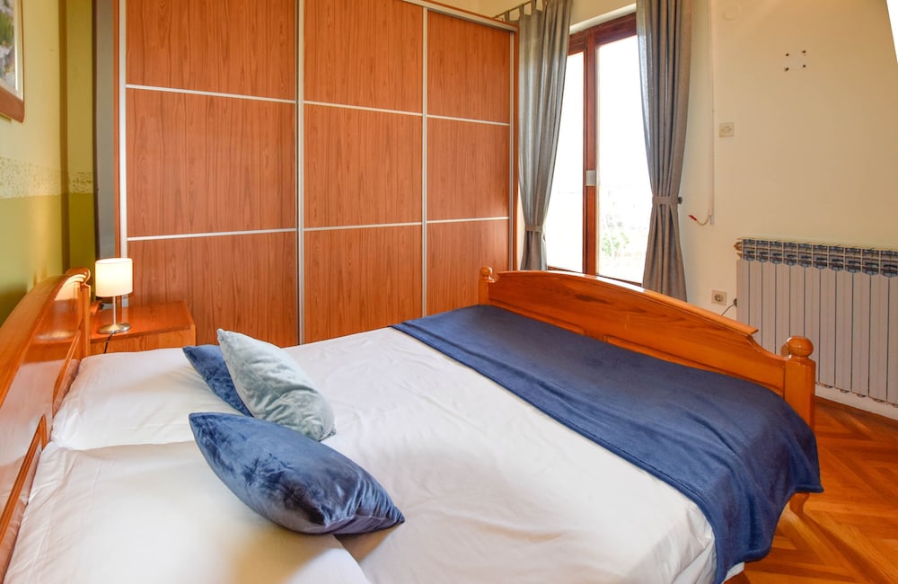 Apartment (A1) photo 1