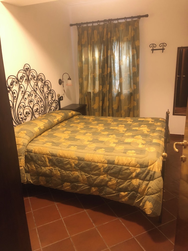 Basic Double or Twin Room