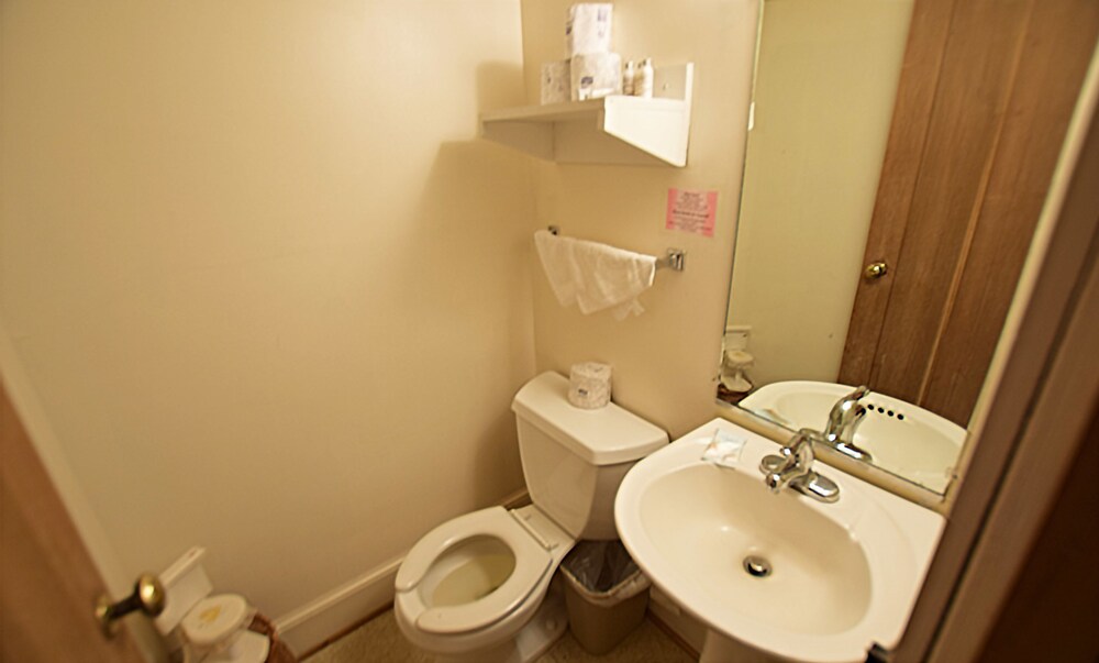 Boxwood Cottage - Photo 3