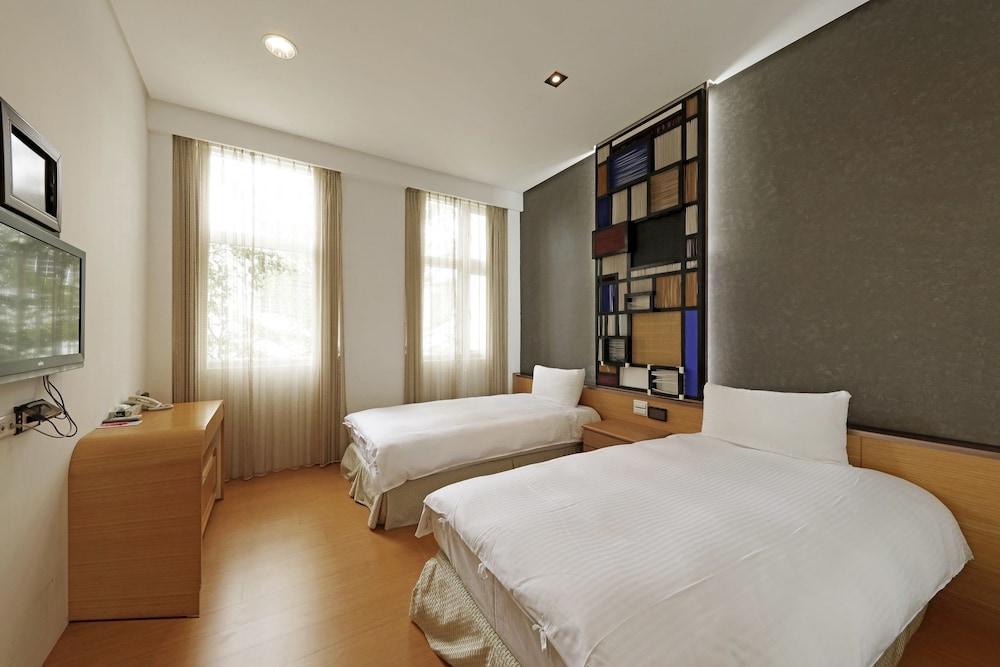 Standard Double Room photo 3