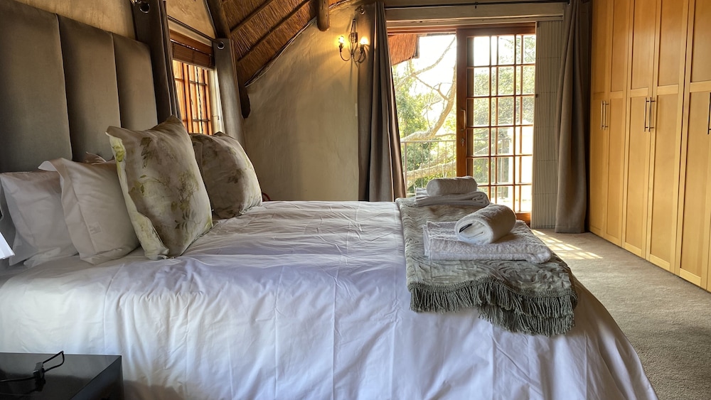Honeymoon Room photo 1