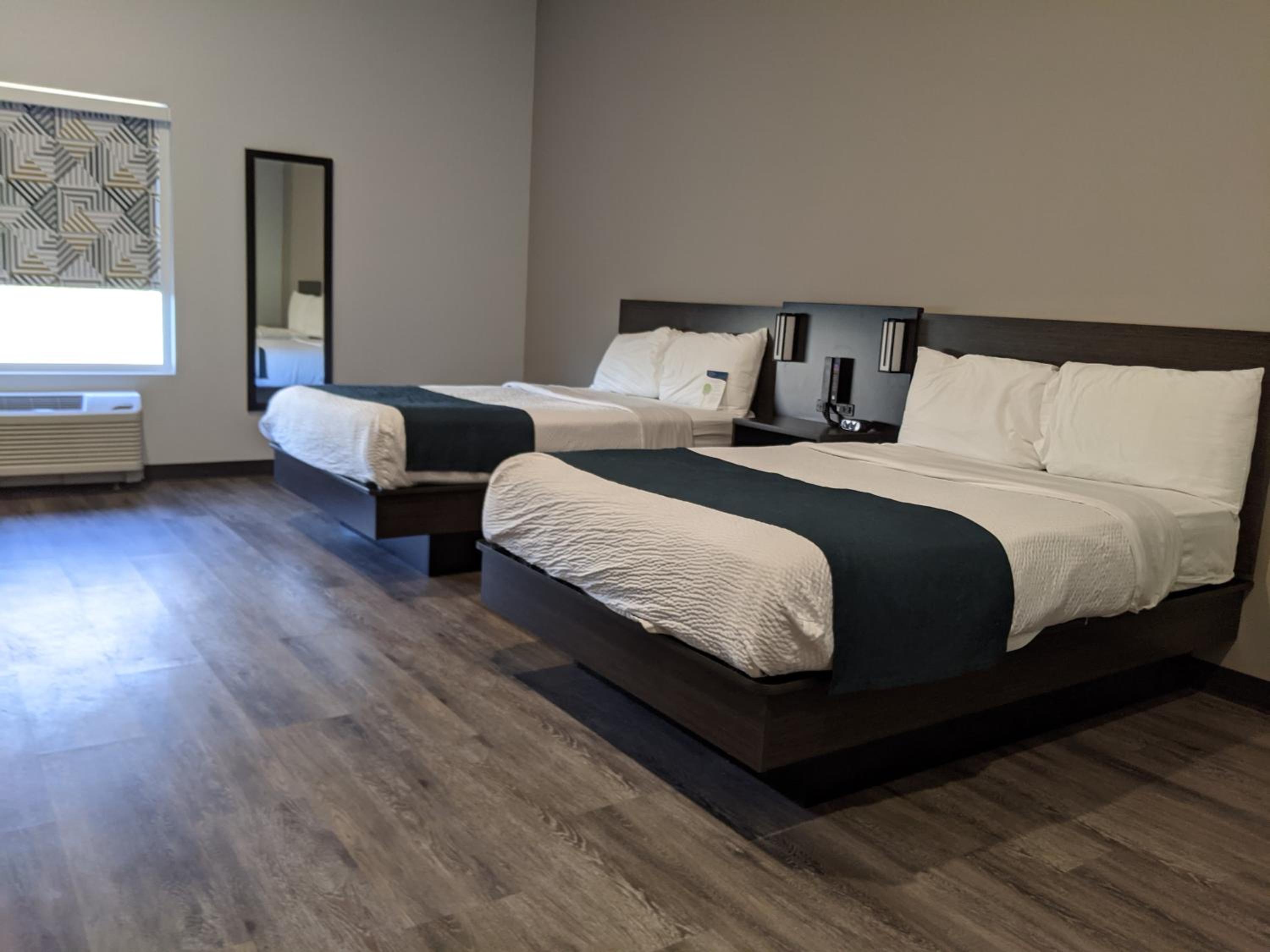 Deluxe Quadruple Room - Non-Smoking - Photo 5