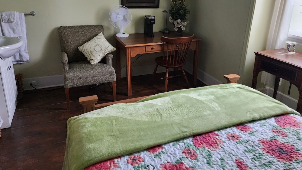 Standard Double Room photo 2