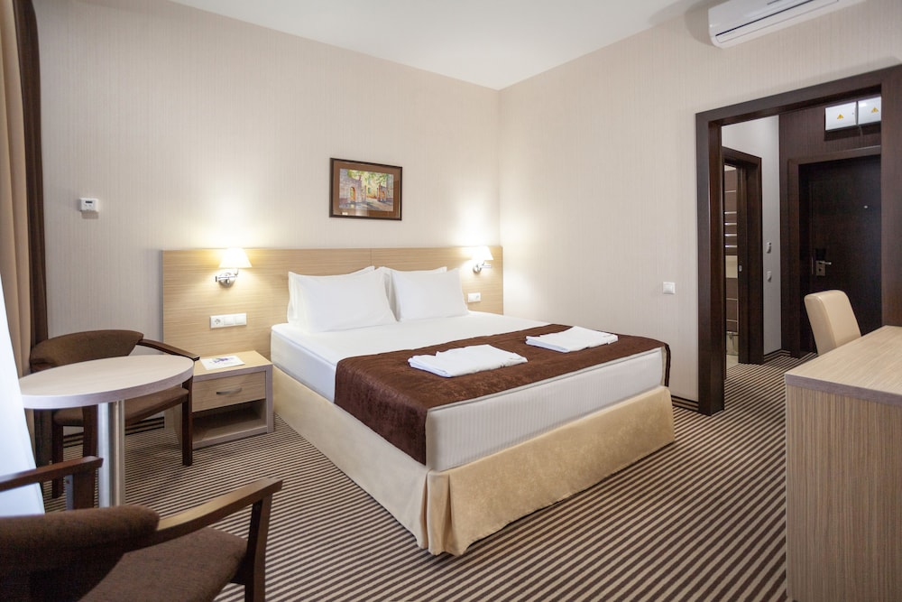 Quadruple Room, 2 Bedrooms photo 1