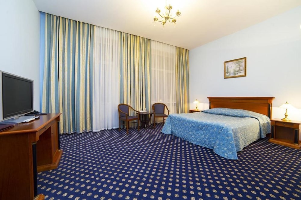 Standard Double or Twin Room, Courtyard View photo 1