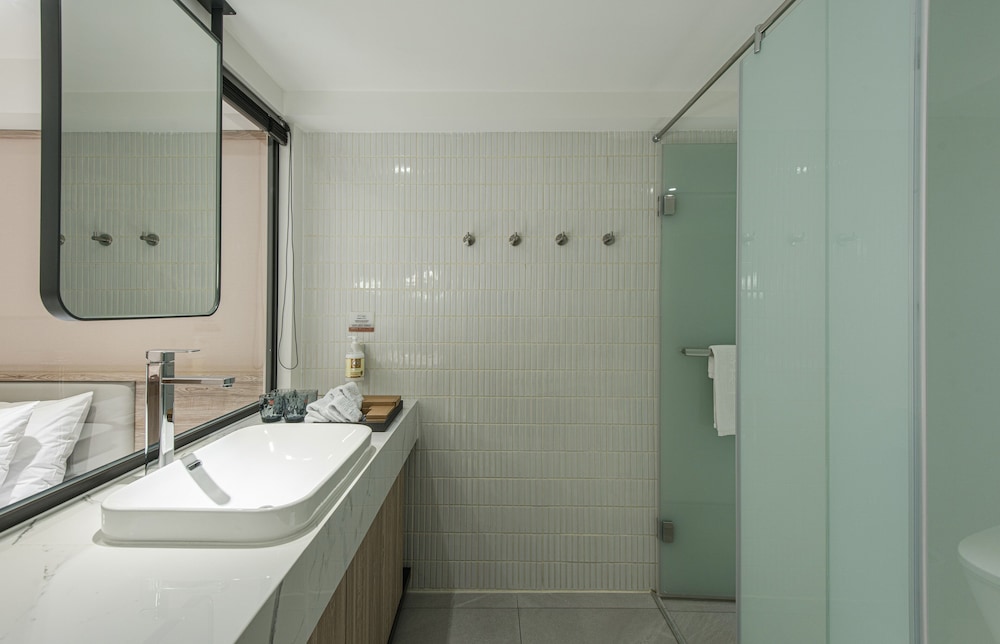 Superior Quadruple Room - Photo 6