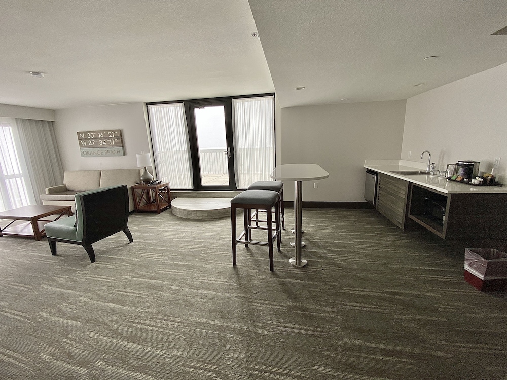 Suite, 1 King Bed, Non Smoking