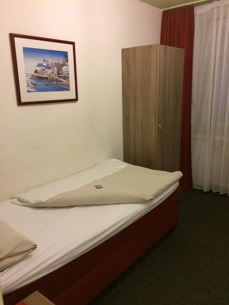 Business Single Room
