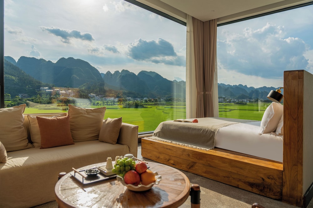 Luxury Twin Room, Hill View photo 2