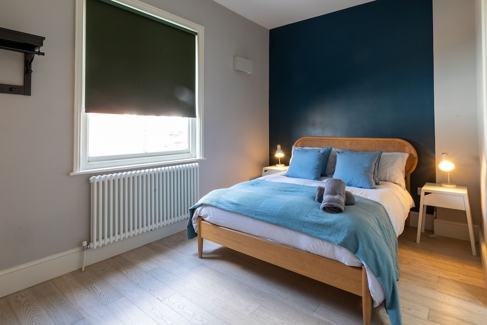 Premier Apartment, Ensuite (First Floor  ( 2)) photo 2