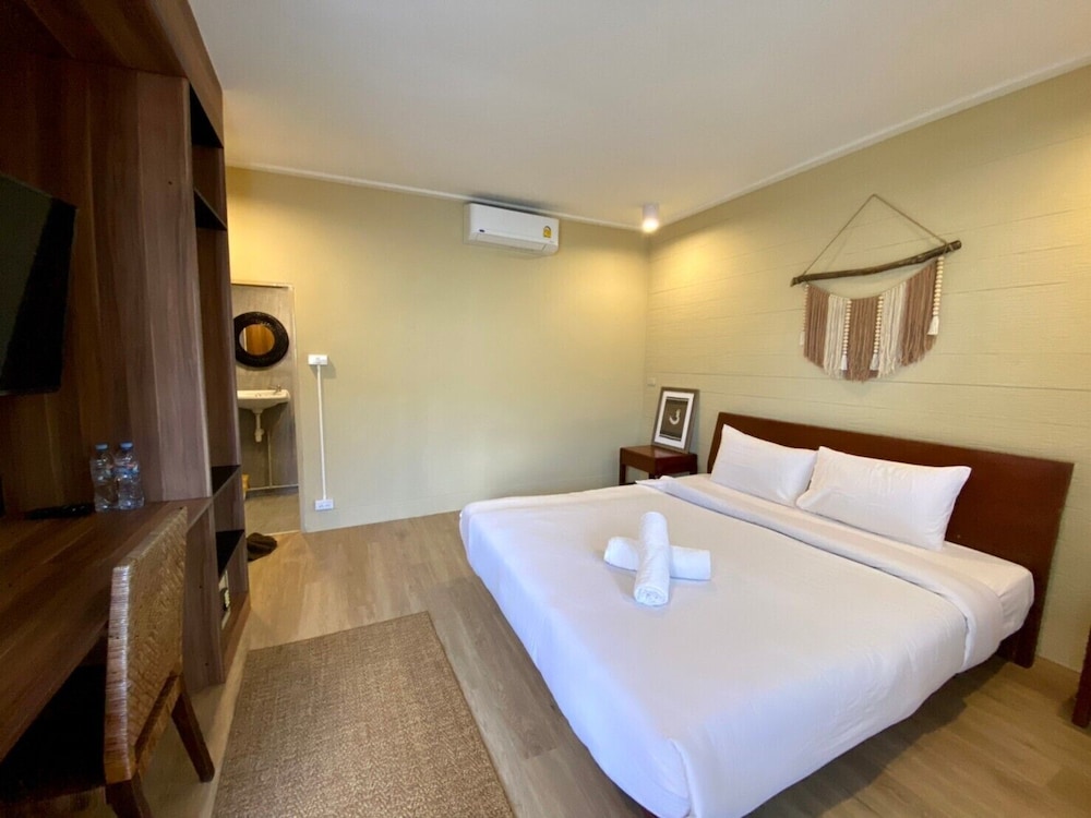 Deluxe Double Room - Photo 6