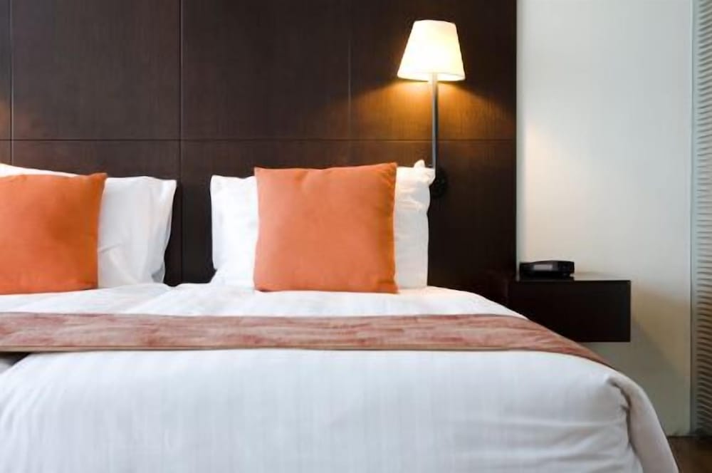 Standard Double or Twin Room - Photo 9