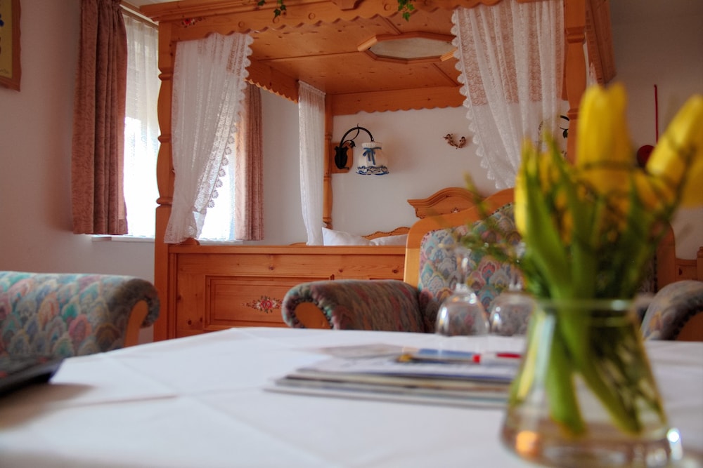 Deluxe Double Room, 1 Queen Bed - Photo 5