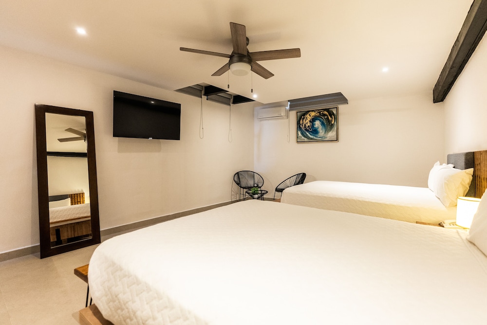 Family Studio Suite, 1 Bedroom, Non Smoking, Refrigerator - Photo 6