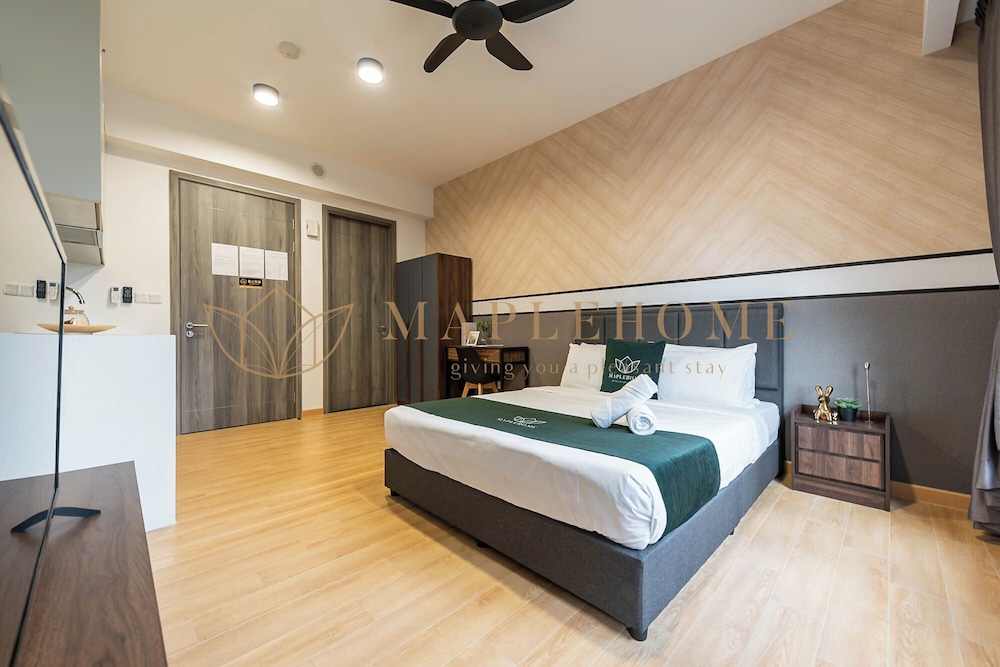 Deluxe Suite, 1 Queen Bed, Without Parking