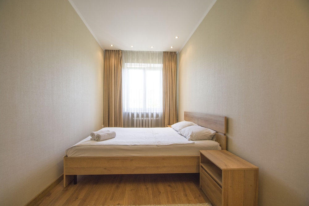Business Apartment (Oboinaya, 10) photo 2