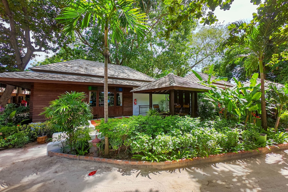 Grand Deluxe Bungalow (Garden View) - Photo 2