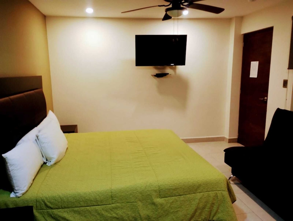 Standard Room photo 2