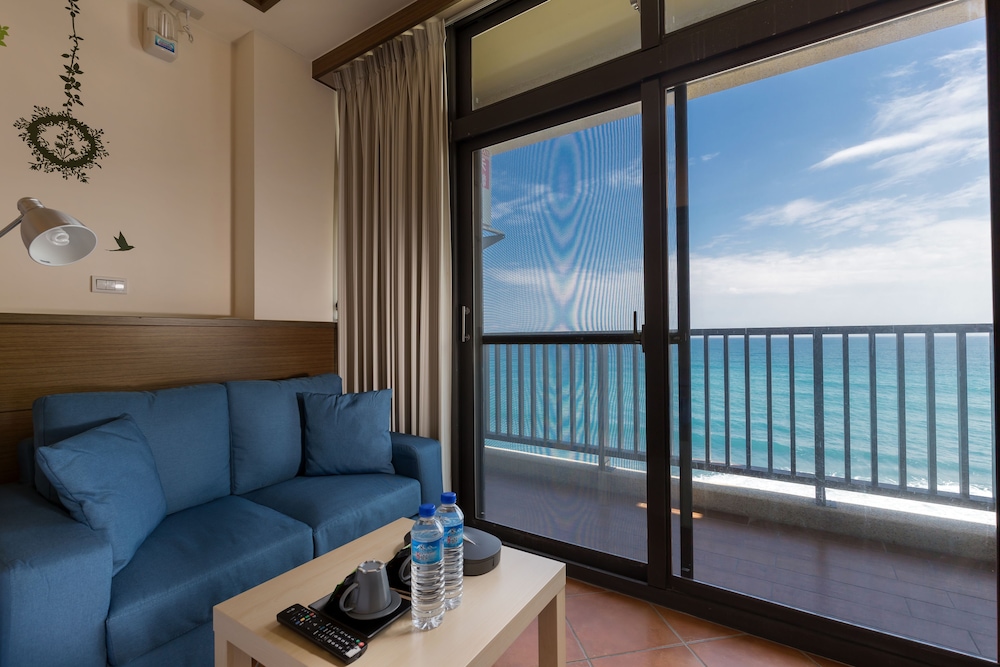 Standard Double or Twin Room, 2 Twin Beds photo 3