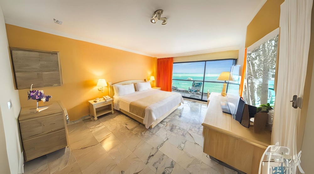 Standard Single Room, 1 Queen Bed, Sea View photo 1