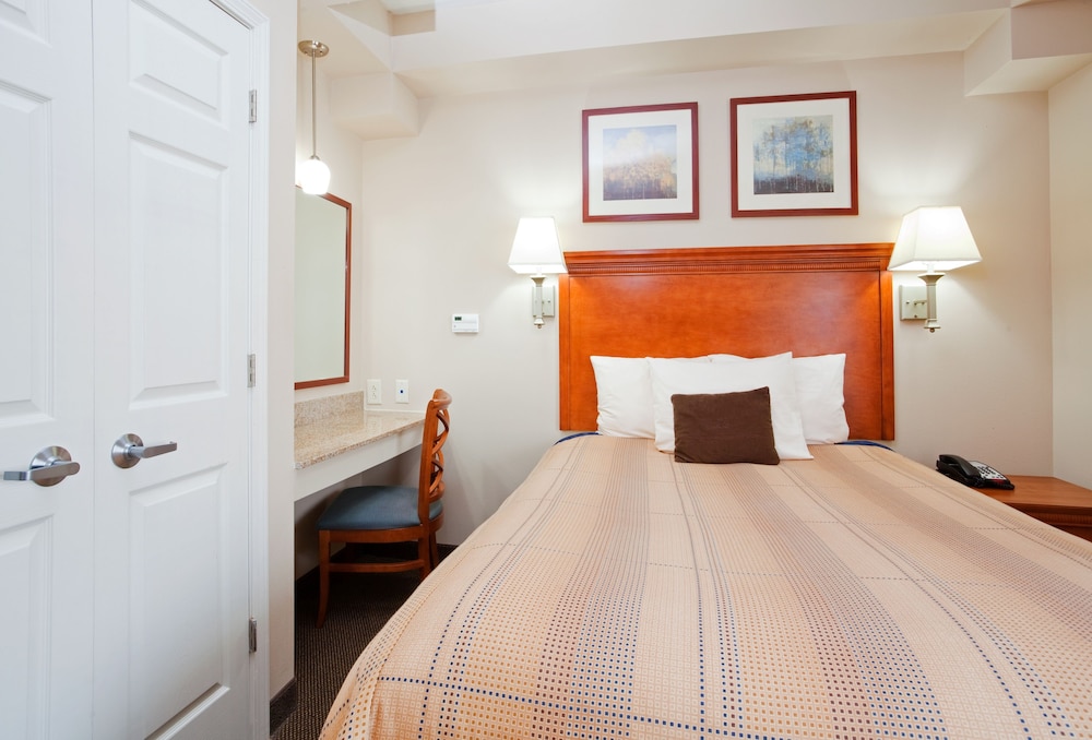 Suite, 1 Bedroom, Accessible (Communication, Mobility Tub) - Photo 4