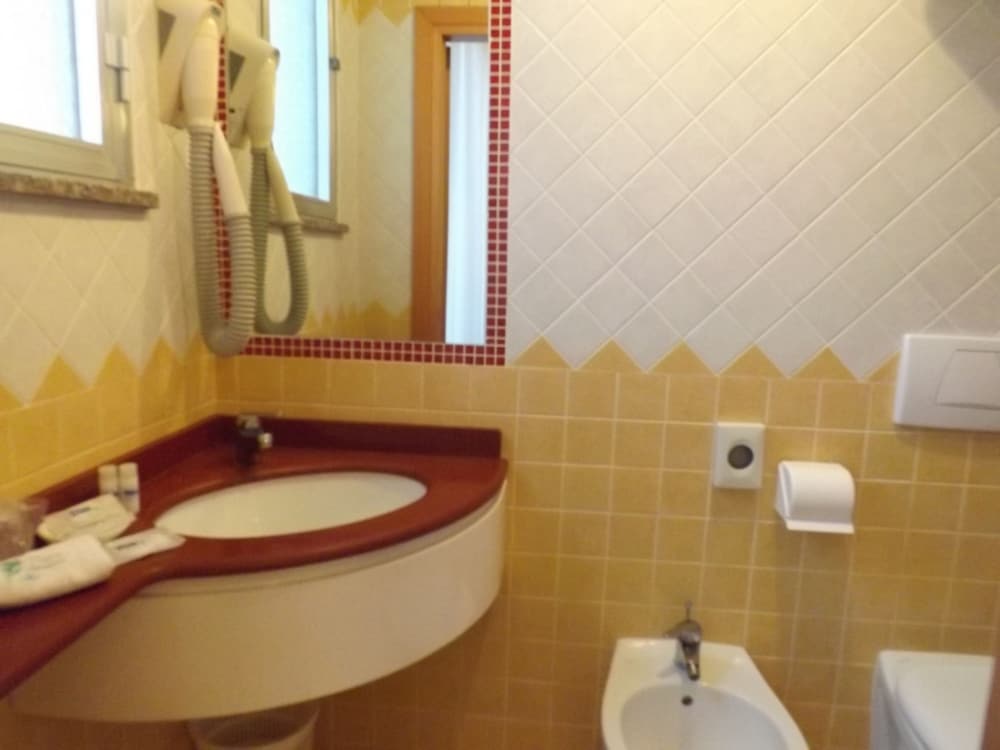 Standard Quadruple Room photo 3