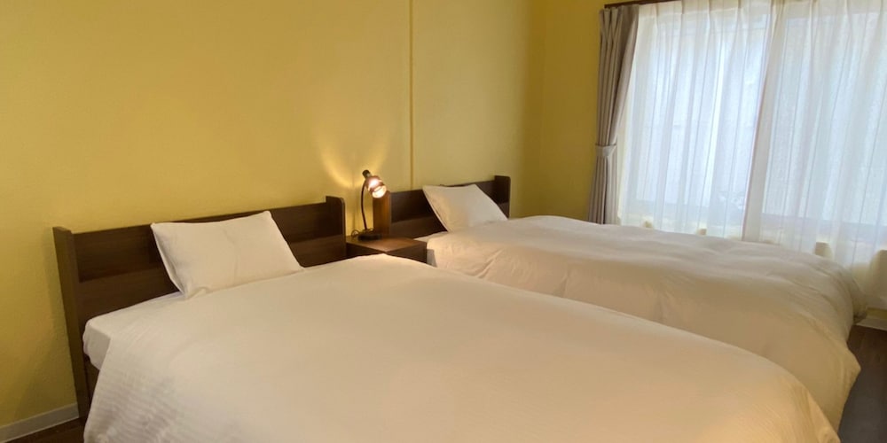 [Limited Number of Rooms] Business Twin Room with Shower and Toilet, Non Smoking