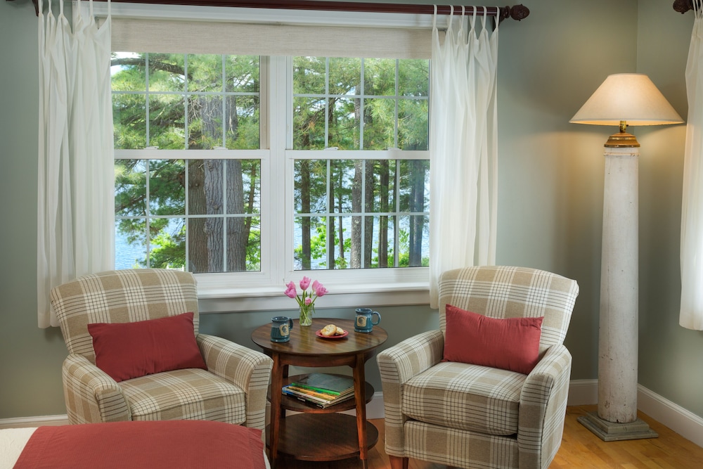 Moosehead Lake, 2nd Floor, Dog friendly photo 2