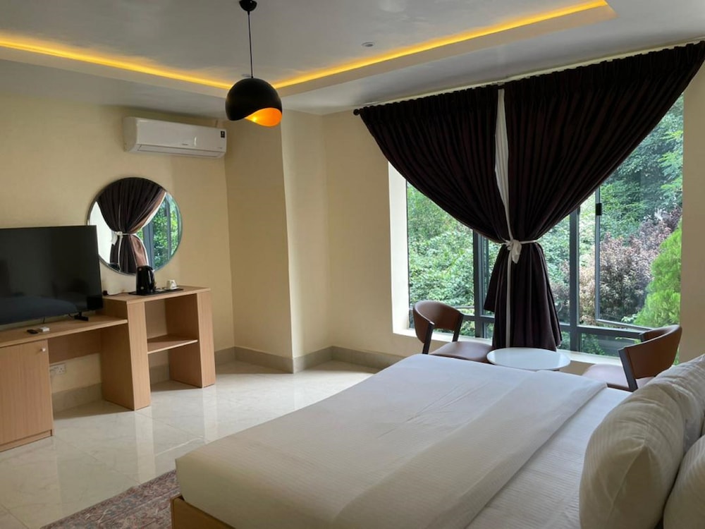 Family Suite - Photo 1