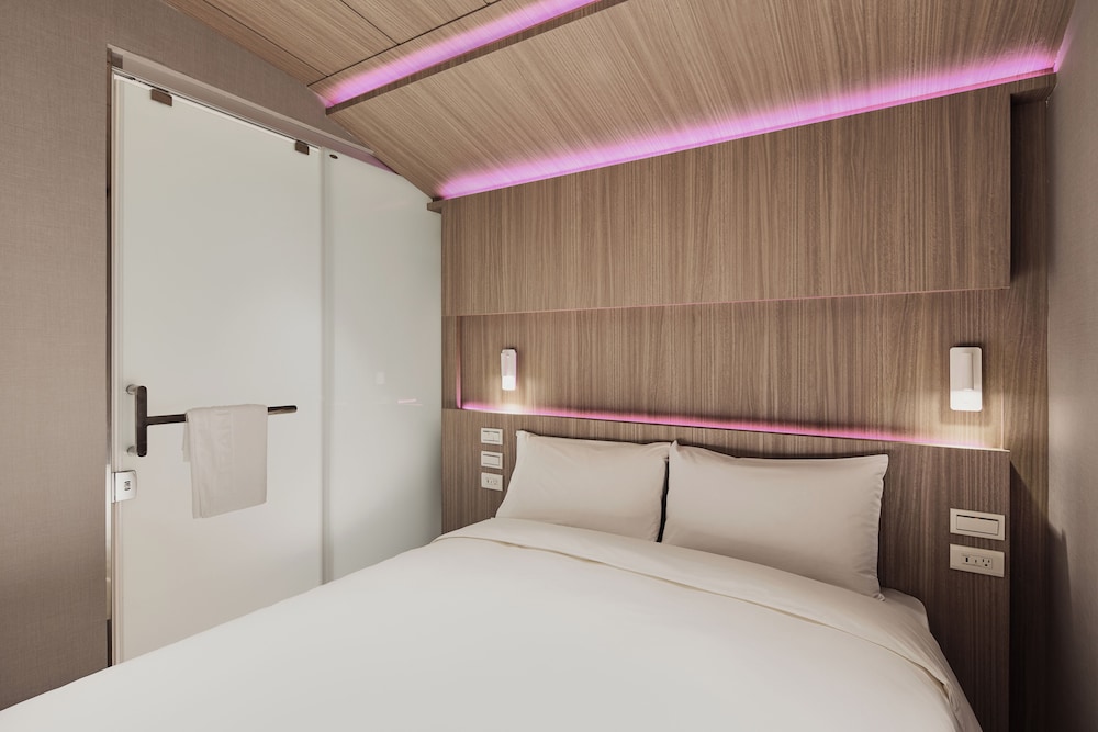 Superior Room, City View