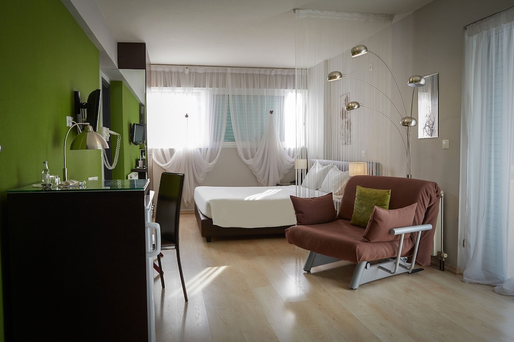 Superior Double or Twin Room photo 1