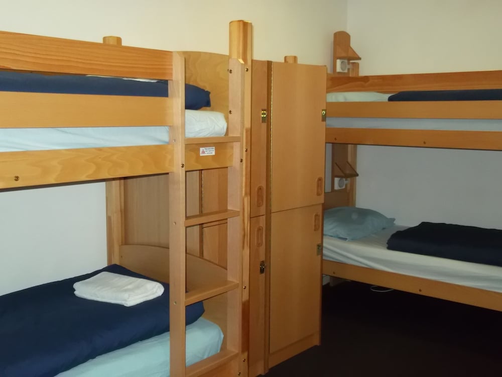 Shared Dormitory, Women only, Shared Bathroom photo 2
