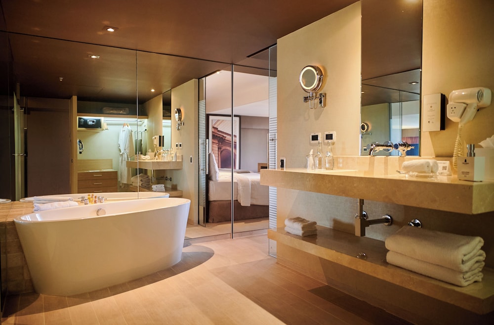 Junior Suite, Multiple Beds, City View - Photo 5