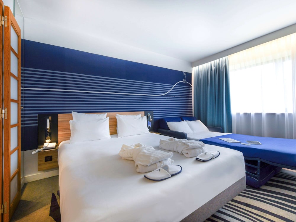 Executive Room, 1 Double Bed with Sofa bed - Photo 7