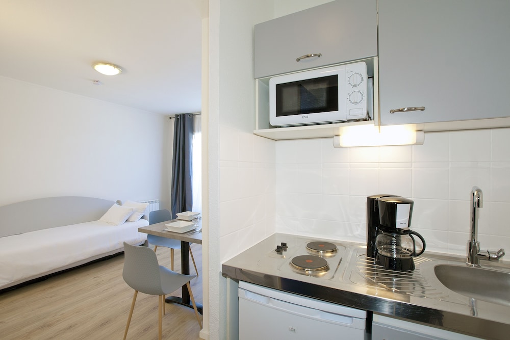 Superior Apartment - Photo 2