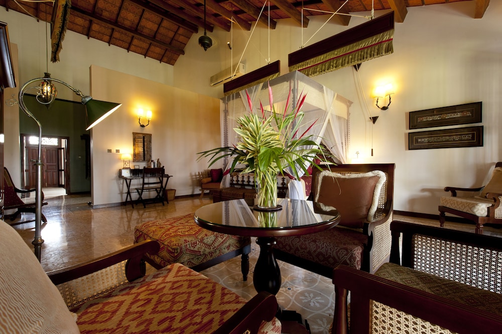 Plantation House 1 photo 2