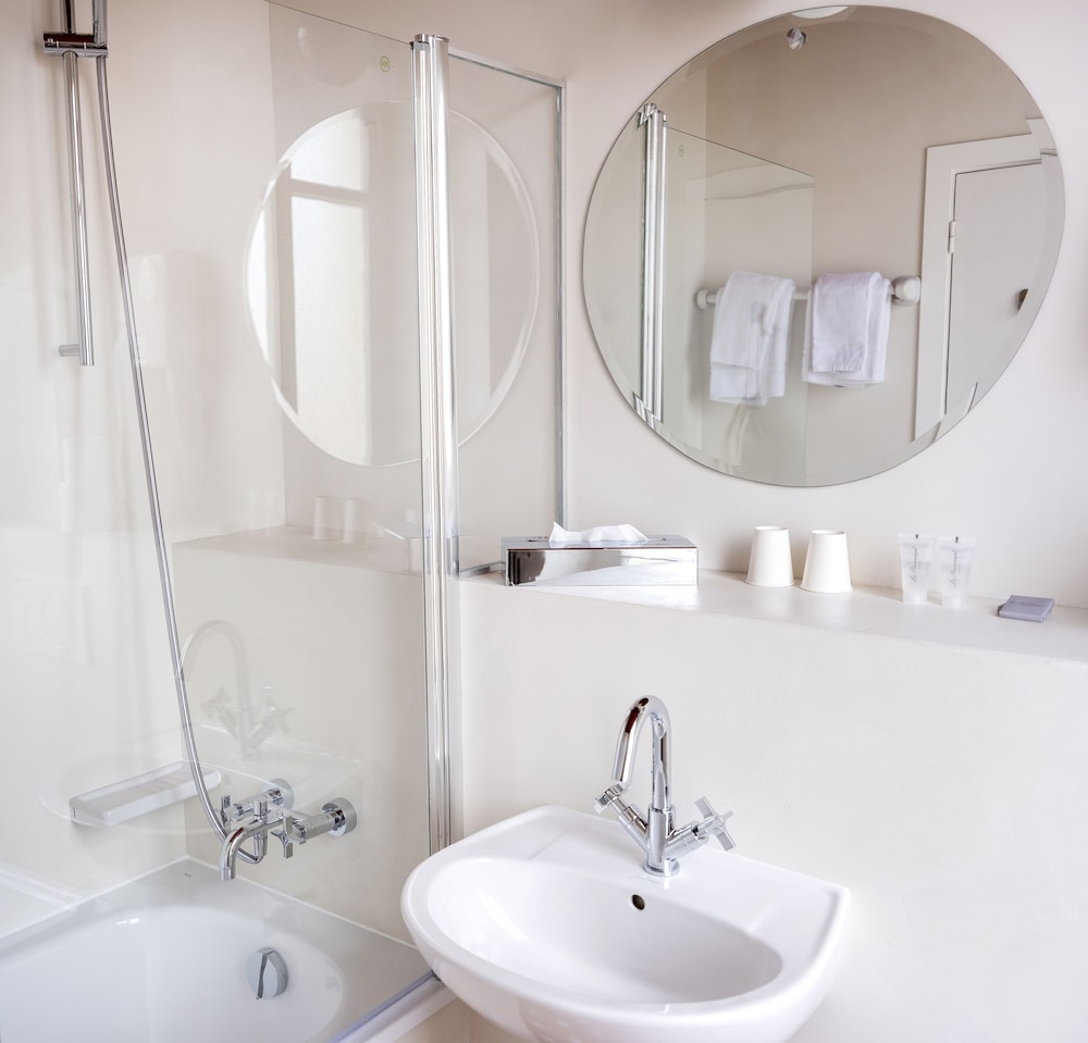 Superior Quadruple Room, Sea View photo 3