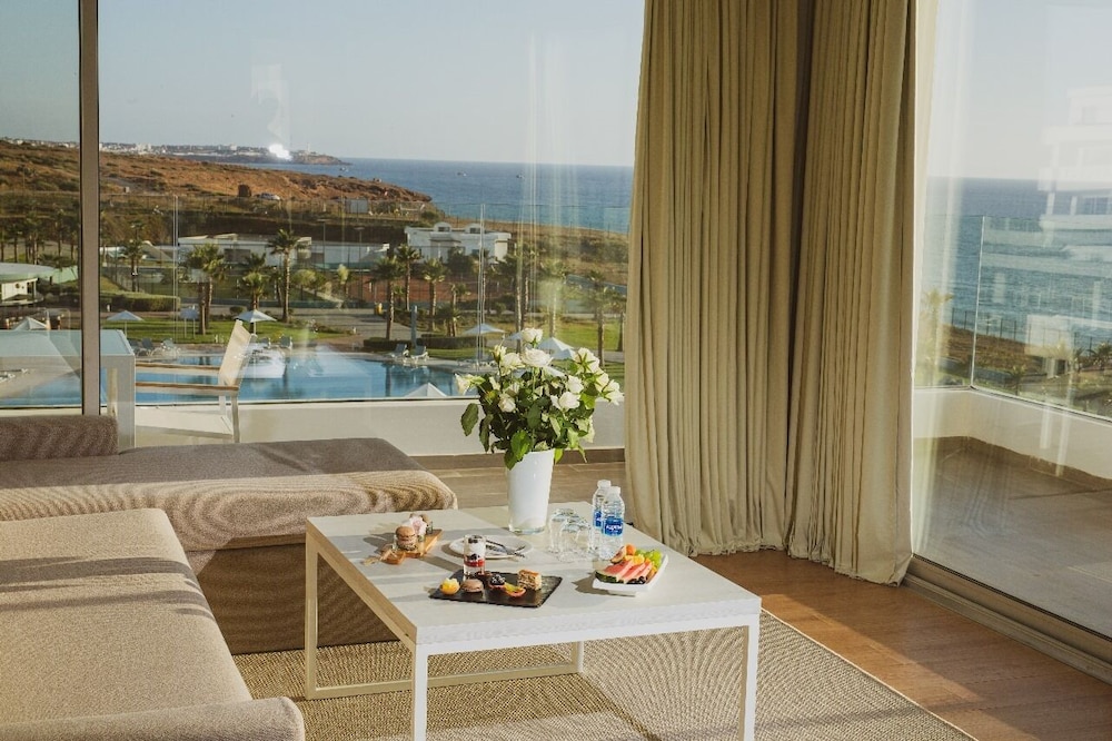 Suite (Prestige)