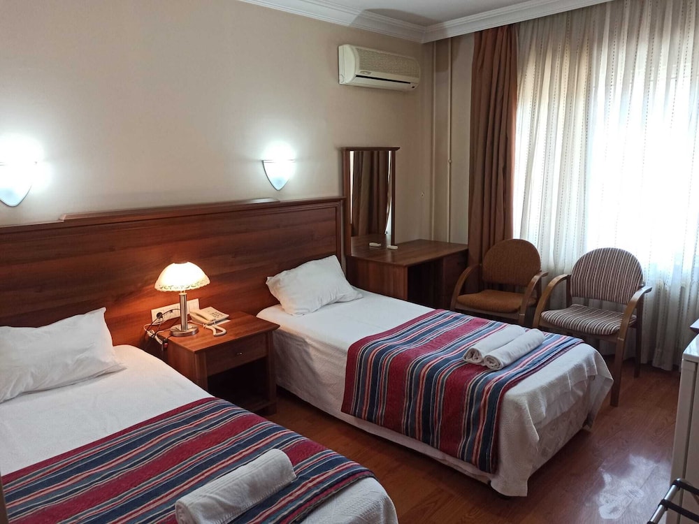 Comfort Twin Room