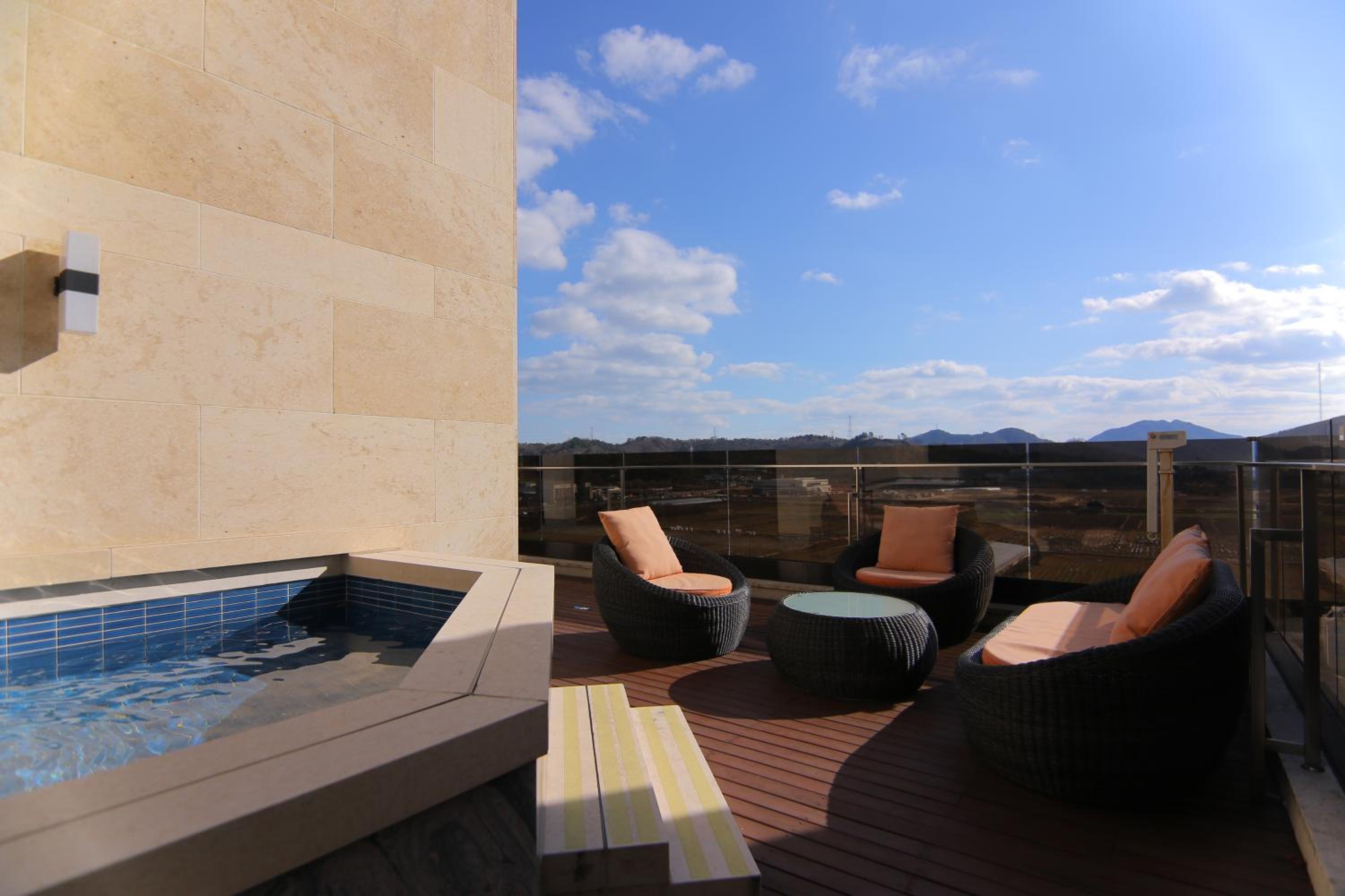 Imperial Suite - Photo 18