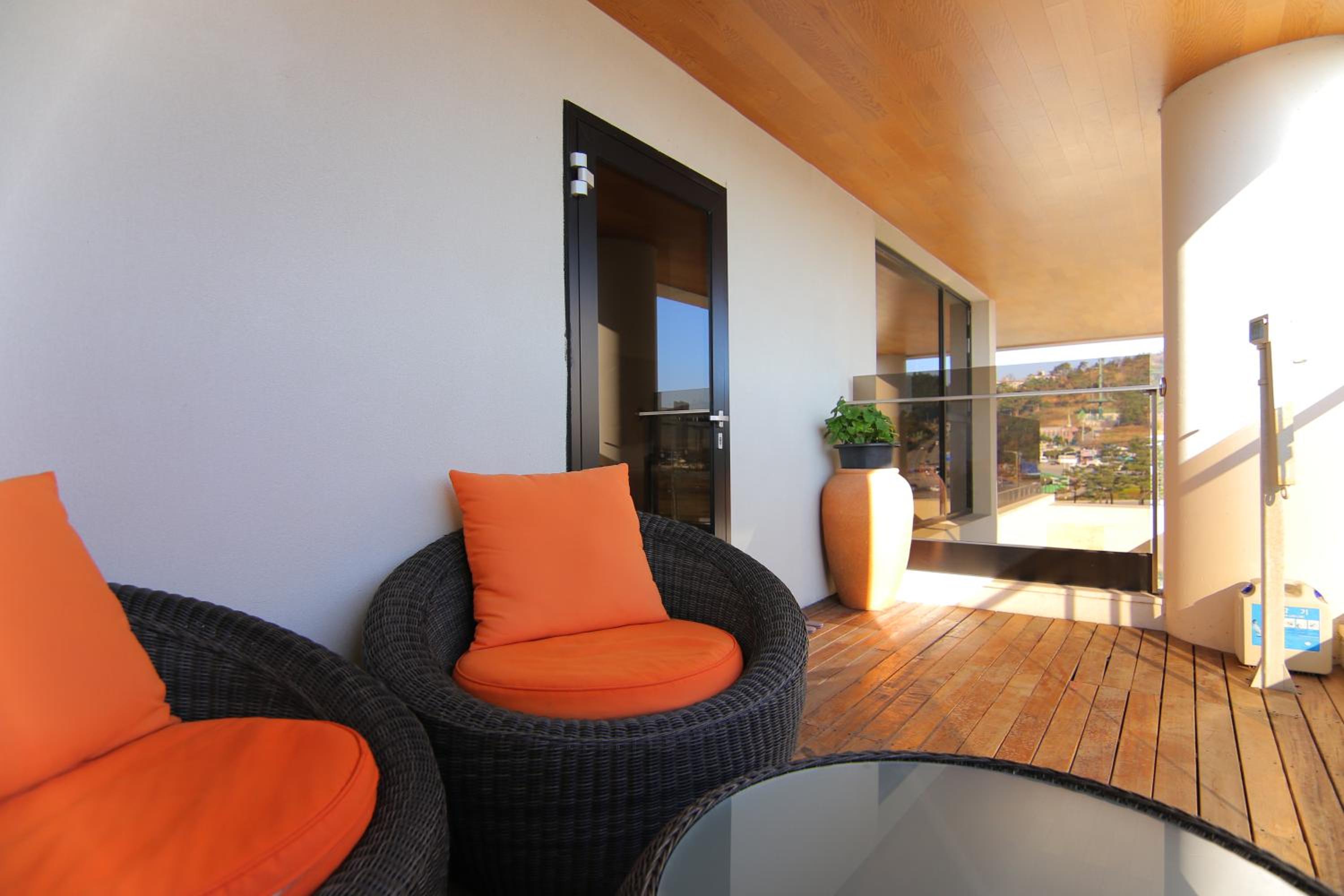 Standard Terrace Room - Photo 9