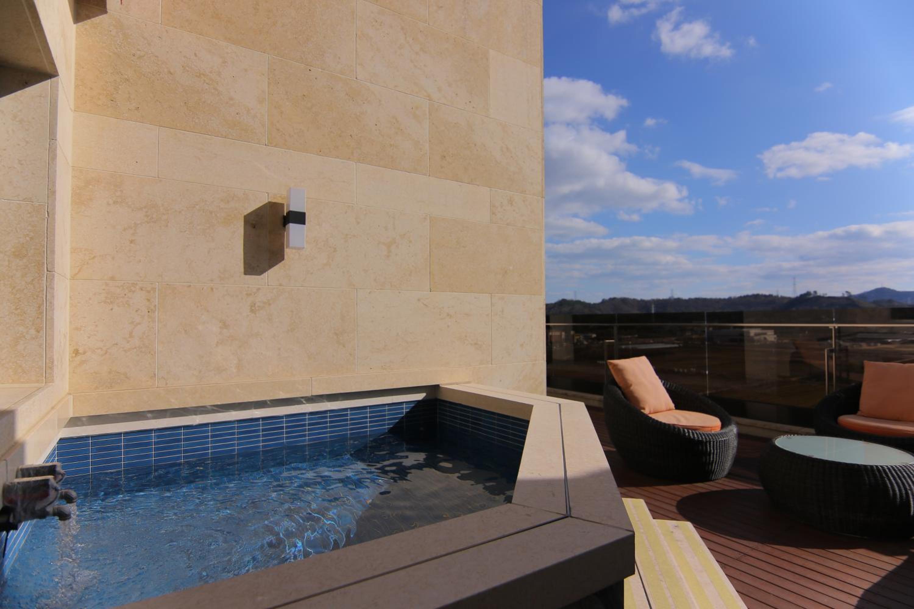 Imperial Suite - Photo 17