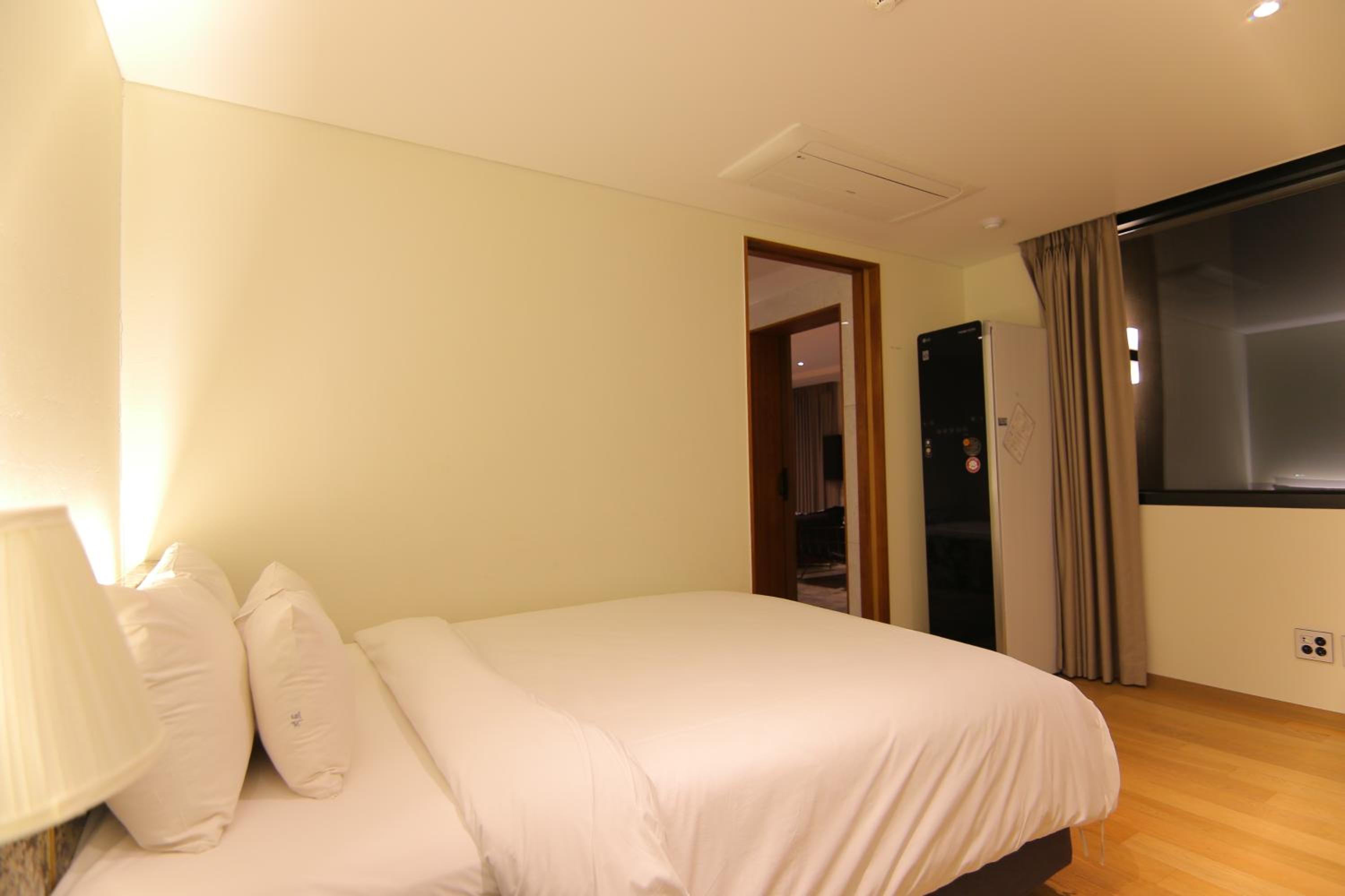 Imperial Suite - Photo 10