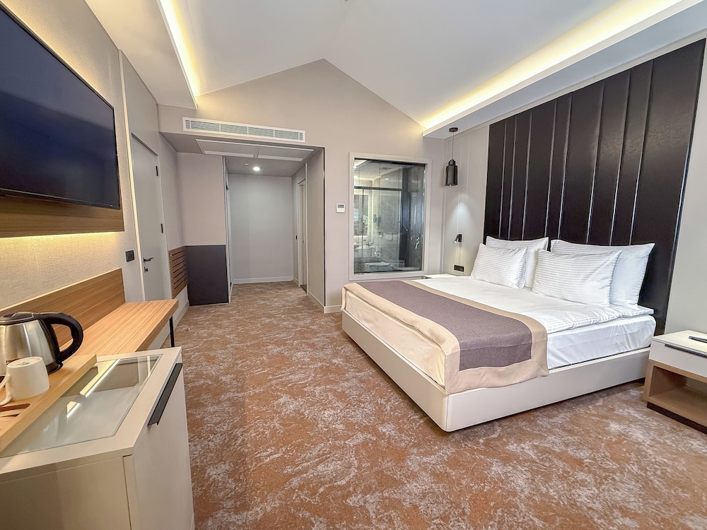 Grand Loft, City View